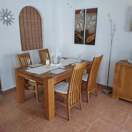 Villa - Sleeps 6 - Pool - Parking - Petfriendly Orihuela